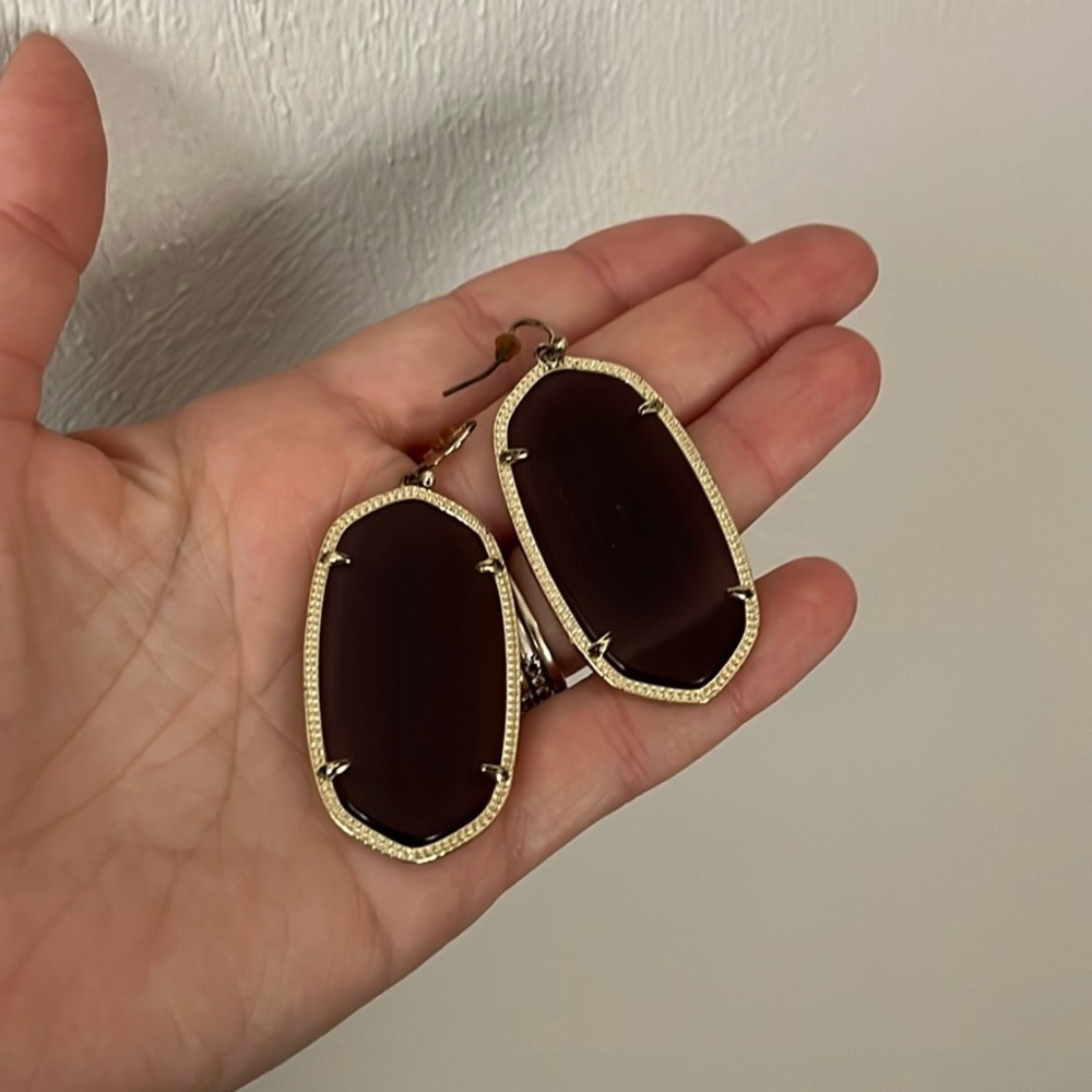 Private Listing for LINZ882